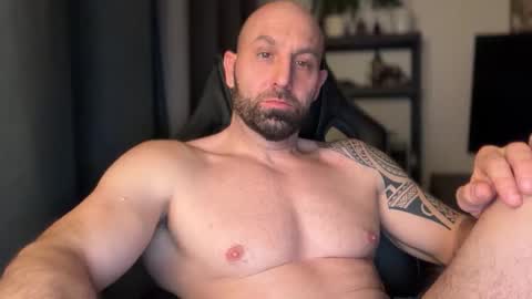 Thomas Fit online show from March 11, 9:54 pm