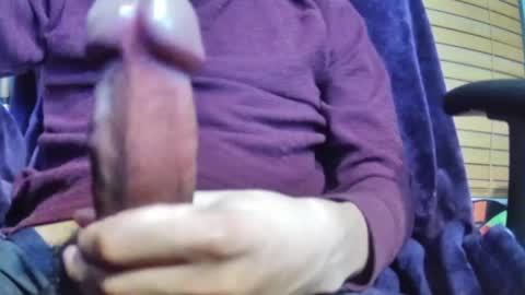 Snapshot of tomsara chatting on April 12, 7:19 pm Moiici online show from April 12, 7:19 pm
