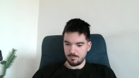 Snapshot of tomylind chatting on April 18, 10:08 am Onlyfans - Tomylind keep you in touch there online show from April 18, 10:08 am