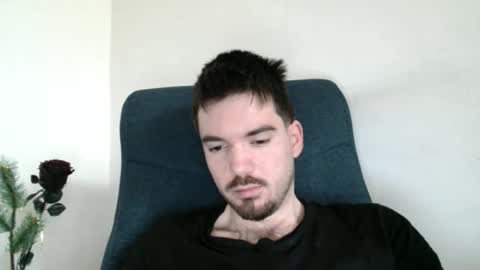 Snapshot of tomylind chatting on May 16, 10:12 am Onlyfans - Tomylind keep you in touch there online show from May 16, 10:12 am