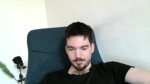 Snapshot of tomylind chatting on May 23, 8:07 am Onlyfans - Tomylind keep you in touch there online show from May 23, 8:07 am
