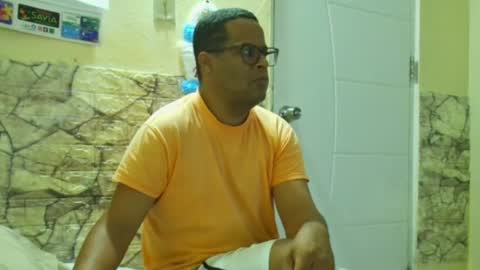 Antonio online show from April 2, 12:36 pm