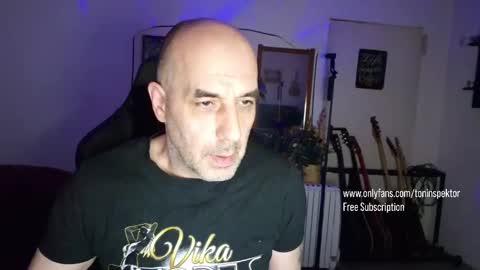 Snapshot of toninspektor chatting on February 20, 10:37 pm toninspektor online show from February 20, 10:37 pm