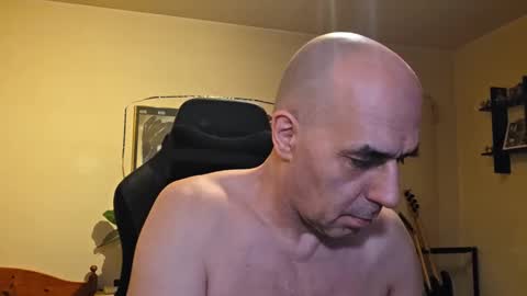 Snapshot of toninspektor chatting on December 16, 8:25 pm toninspektor online show from December 16, 8:25 pm