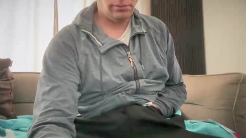 Snapshot of tonisun chatting on February 3, 8:52 am tonisun online show from February 3, 8:52 am