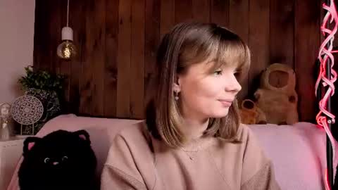 Melissa online show from July 14, 7:30 pm