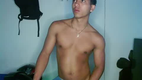 tonydesire_ online show from July 13, 10:34 pm
