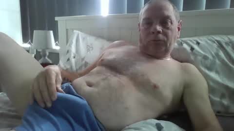 tonygibbson62 online show from April 18, 11:25 am