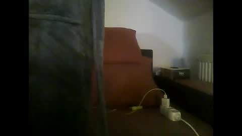 Snapshot of tonystrawberry chatting on December 12, 12:16 am tonystrawberry online show from December 12, 12:16 am