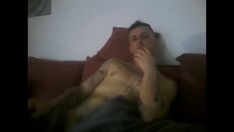 Snapshot of tonystrawberry chatting on January 17, 10:56 pm tonystrawberry online show from January 17, 10:56 pm