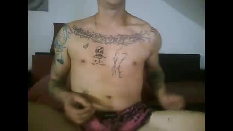 Snapshot of tonystrawberry chatting on October 5, 12:53 am tonystrawberry online show from October 5, 12:53 am