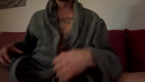 Snapshot of tonystrawberry chatting on November 27, 5:48 pm tonystrawberry online show from November 27, 5:48 pm