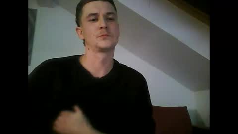 Snapshot of tonystrawberry chatting on December 22, 10:29 pm tonystrawberry online show from December 22, 10:29 pm