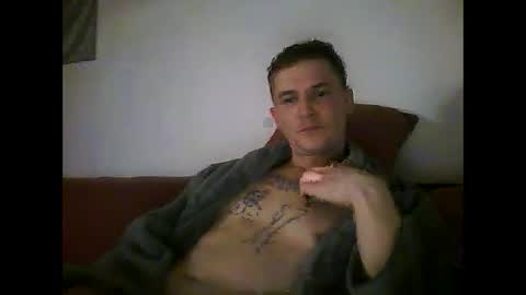 Snapshot of tonystrawberry chatting on February 21, 12:00 am tonystrawberry online show from February 21, 12:00 am