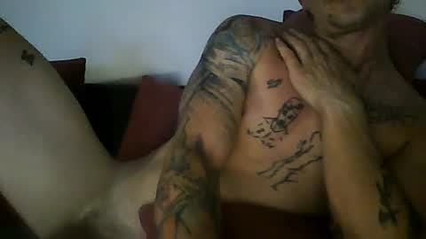 Snapshot of tonystrawberry chatting on June 27, 1:32 am tonystrawberry online show from June 27, 1:32 am