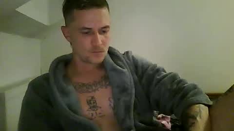 Snapshot of tonystrawberry chatting on July 9, 10:47 pm tonystrawberry online show from July 9, 10:47 pm