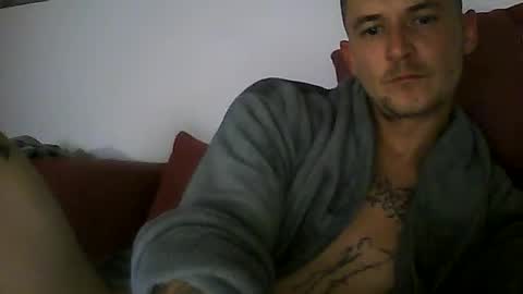 Snapshot of tonystrawberry chatting on July 11, 12:02 am tonystrawberry online show from July 11, 12:02 am