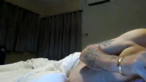 topfoxs30 online show from April 27, 8:18 pm