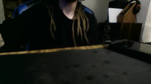 Snapshot of topplesstable18075 chatting on January 8, 7:32 am topplesstable18075 online show from January 8, 7:32 am