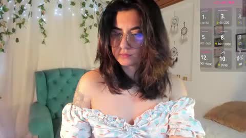 Snapshot of tori_just chatting on July 20, 5:48 pm tori_just online show from July 20, 5:48 pm