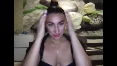 tosyna07555 online show from September 18, 9:17 pm