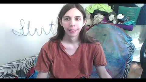 Snapshot of totalfuckingadorable chatting on April 23, 9:50 pm Luna online show from April 23, 9:50 pm