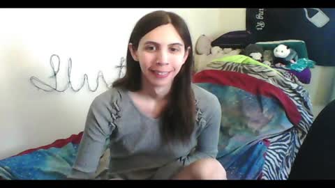 Snapshot of totalfuckingadorable chatting on May 1, 8:35 pm Luna online show from May 1, 8:35 pm