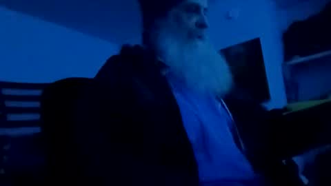 totallyawesome_65 online show from April 4, 6:55 am