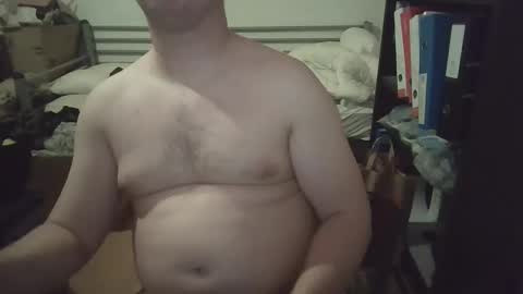 Snapshot of totox1989 chatting on February 24, 3:15 am Totox online show from February 24, 3:15 am