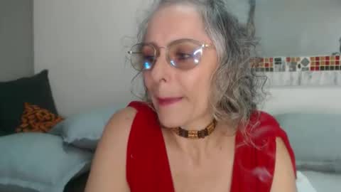 Snapshot of totypink chatting on May 6, 4:56 pm TotyPink online show from May 6, 4:56 pm