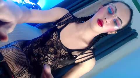 Snapshot of touch_my_body_daddy chatting on February 14, 4:31 pm touch_my_body_daddy online show from February 14, 4:31 pm