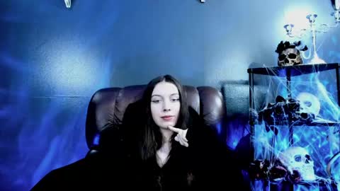 toxicdomme online show from April 23, 7:05 pm