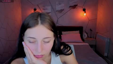 tracey_gill online show from July 9, 9:02 am
