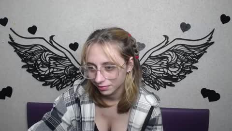 TracyLeeBB online show from November 18, 2:43 pm