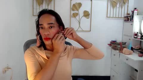 transeugene1990 online show from April 2, 6:55 am