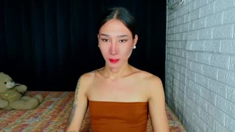 Snapshot of transmedusaxxx chatting on July 6, 1:57 am Chloe online show from July 6, 1:57 am
