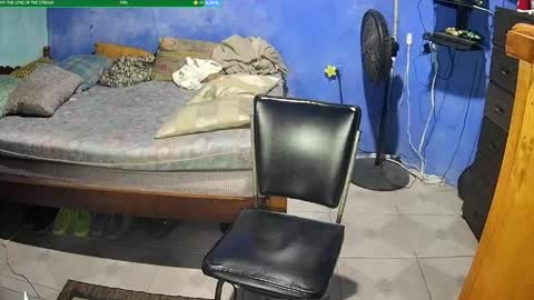 travisx_ online show from May 24, 8:08 am
