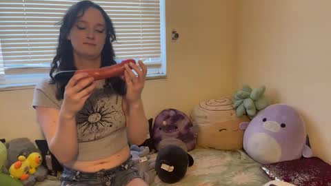 Snapshot of treecups chatting on February 27, 10:43 pm treecups online show from February 27, 10:43 pm