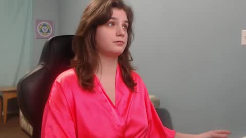 TreeJeanne online show from February 14, 9:24 am