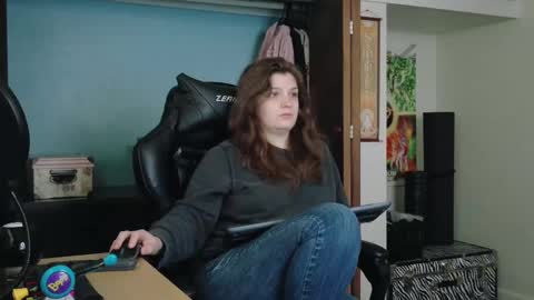 TreeJeanne online show from September 8, 3:33 pm