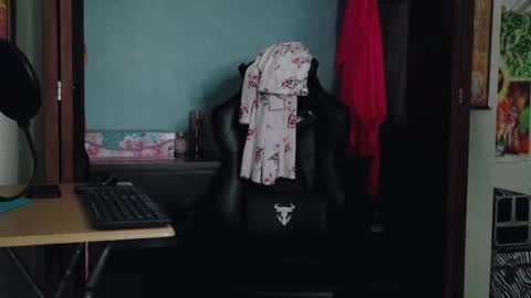 TreeJeanne online show from September 22, 10:34 pm