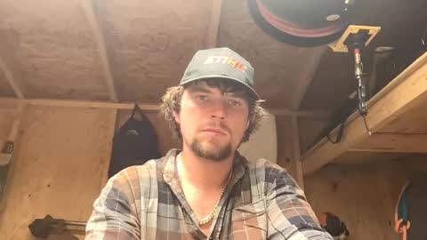 Snapshot of treeman817 chatting on March 9, 8:35 pm treeman817 online show from March 9, 8:35 pm