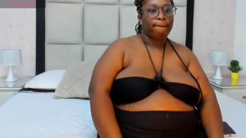 Treisy Vixen big ass online show from June 30, 4:24 am