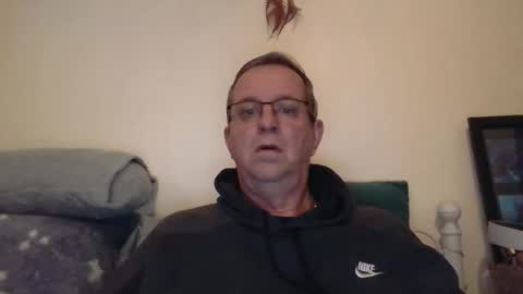 Fe-fi-fo-fum online show from October 11, 8:57 am