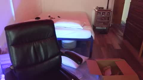 Treytronic online show from May 7, 2:06 am
