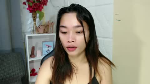 tricia_slut online show from June 22, 9:34 pm