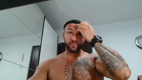 Snapshot of tridentmuscles chatting on May 7, 10:37 pm tridentmuscles online show from May 7, 10:37 pm