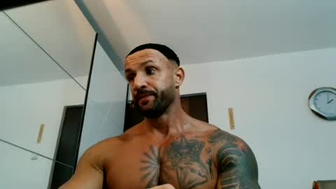 Snapshot of tridentmuscles chatting on June 17, 11:01 am tridentmuscles online show from June 17, 11:01 am