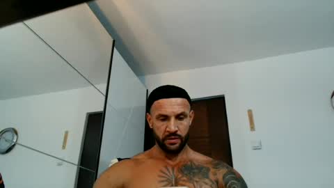 Snapshot of tridentmuscles chatting on June 20, 10:40 am tridentmuscles online show from June 20, 10:40 am