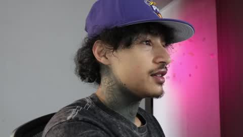 - trieone online show from April 13, 1:16 pm